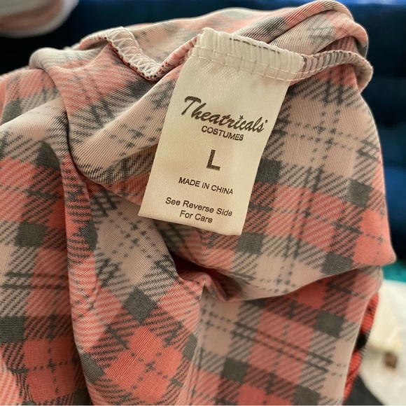 School girl skirt/tutu & shorts - Picture 4 of 4